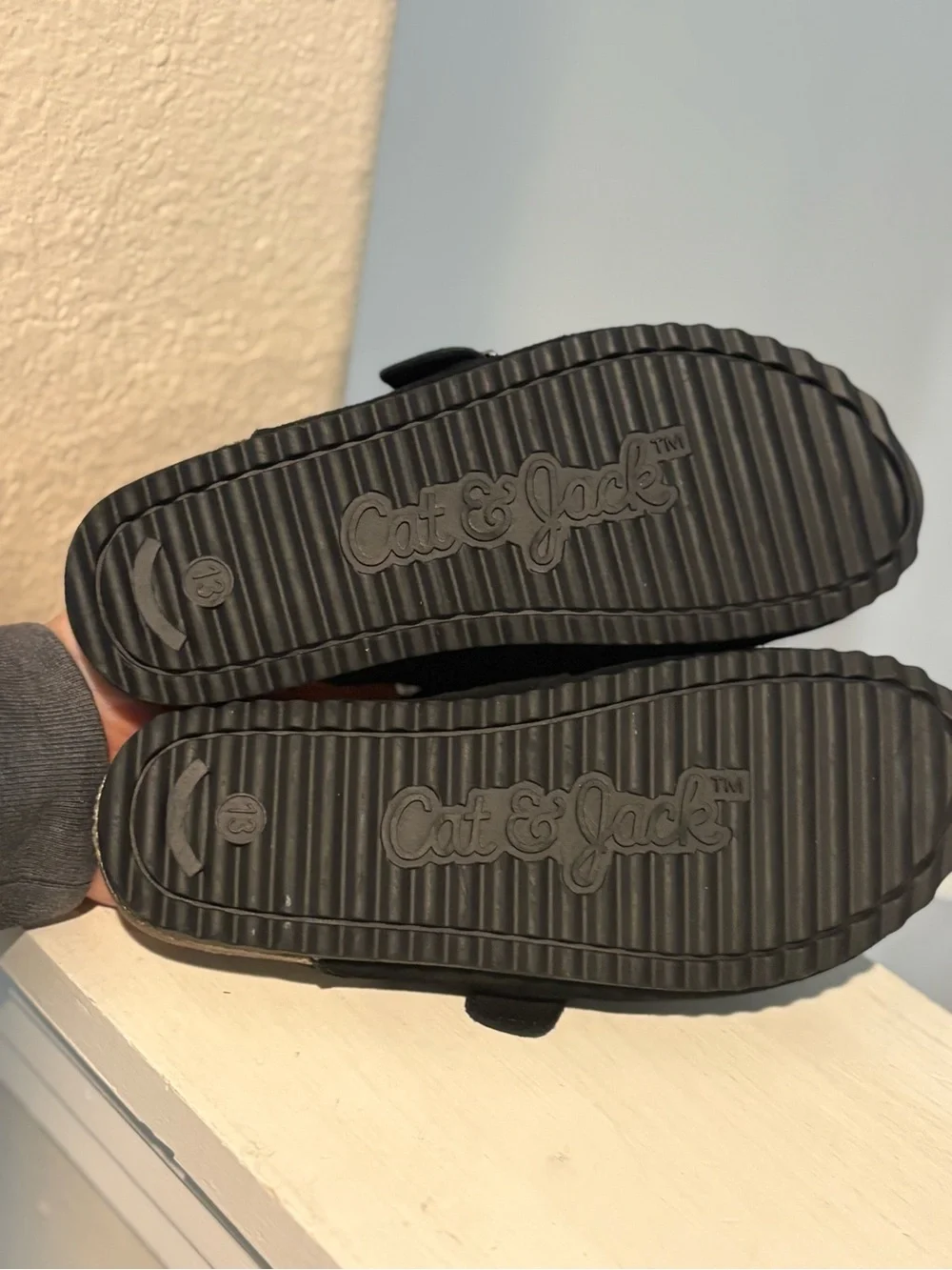 NEW— Toddler Black Berlin Clogs – Cat & Jack Little Girls Size 13